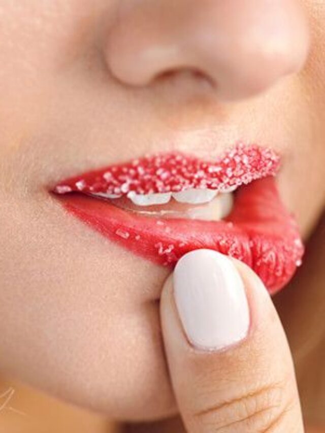 TIPS TO EXFOLIATE YOUR LIPS