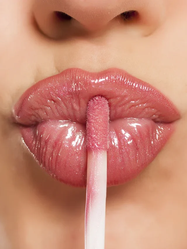 Make liquid lipstick at home in 10 minutes