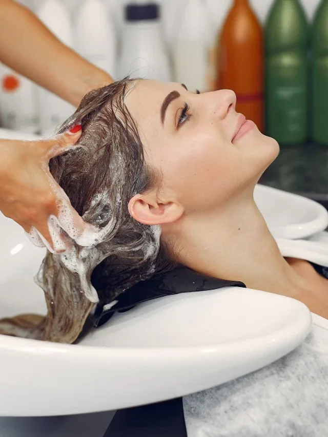 Step by step: the right way to shampoo hair